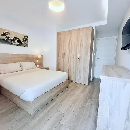 The Bugibba Penthouse! Apartmán *