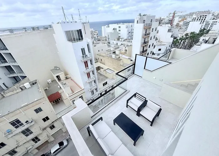 The Bugibba Penthouse! Апартаменты